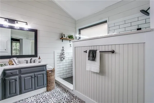 $2,500 | 2200 Falcon Drive, Round Rock, TX 78681