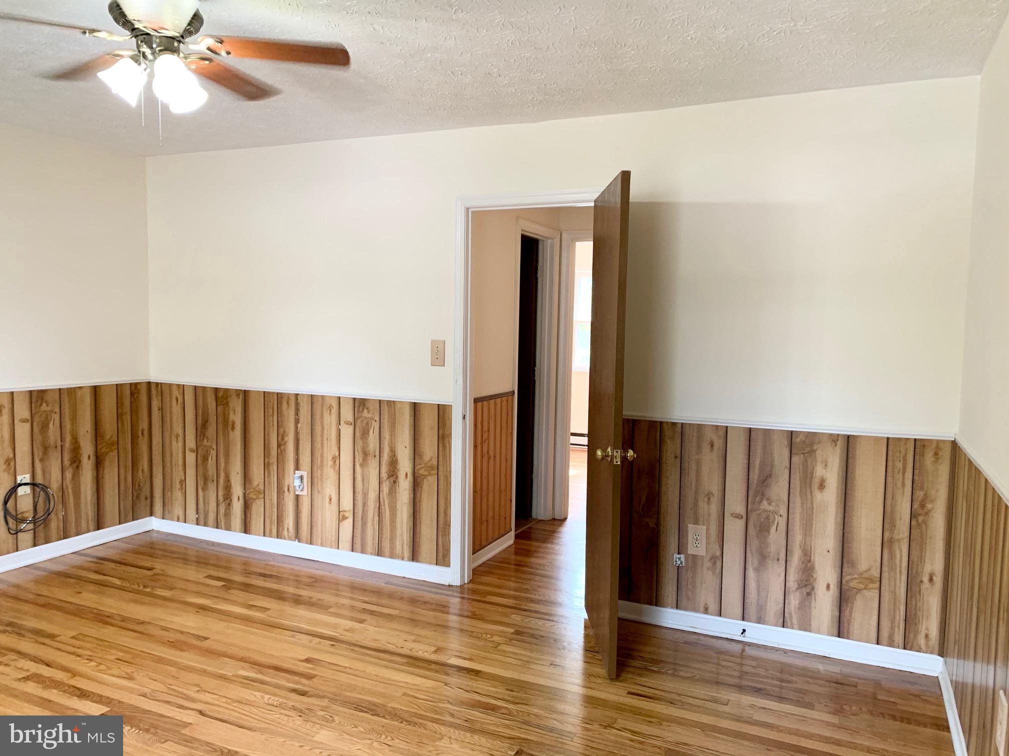301 Brunswick Road Stephens City, VA 22655 - Photo 14 of 20 Primary Bedroom