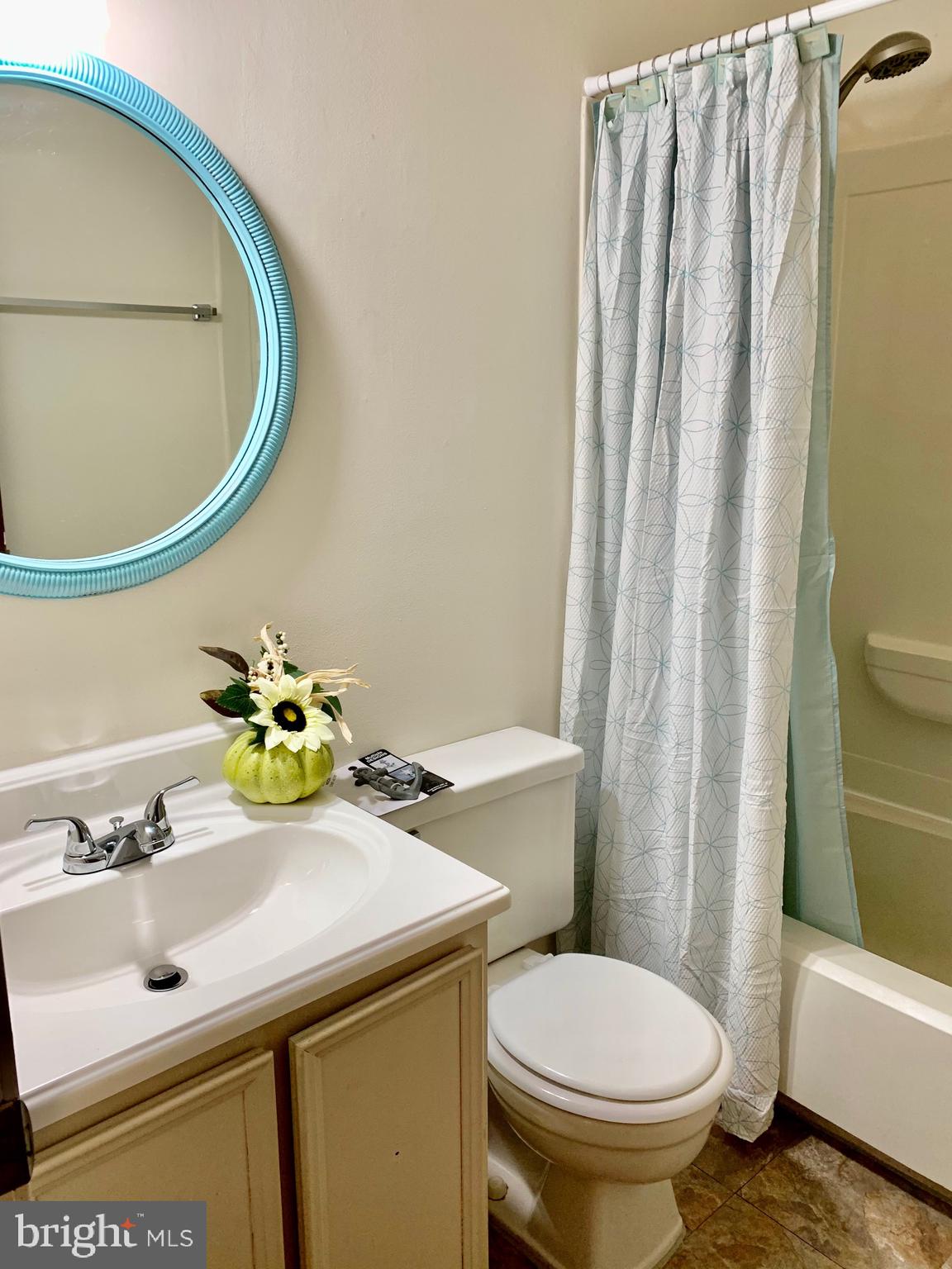 301 Brunswick Road Stephens City, VA 22655 - Photo 15 of 20 Upstairs Full Bathroom