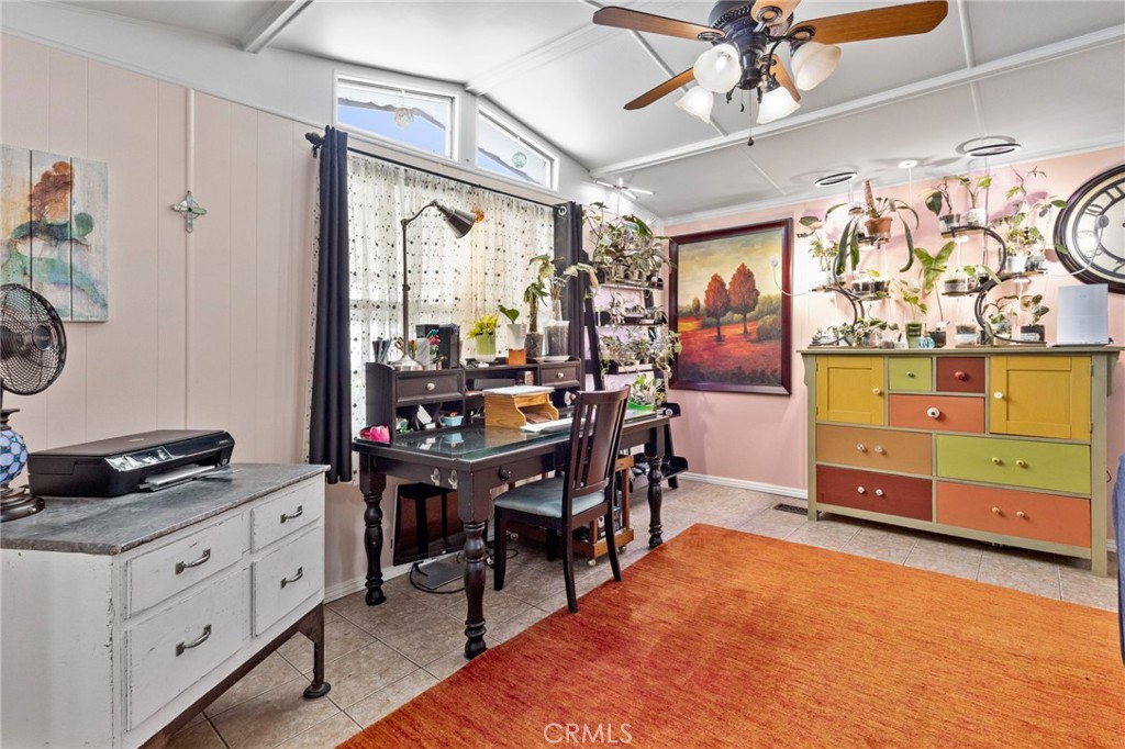 9679 Rosedale Drive Calimesa, CA 92320 - Photo 17 of 39 Entry Way