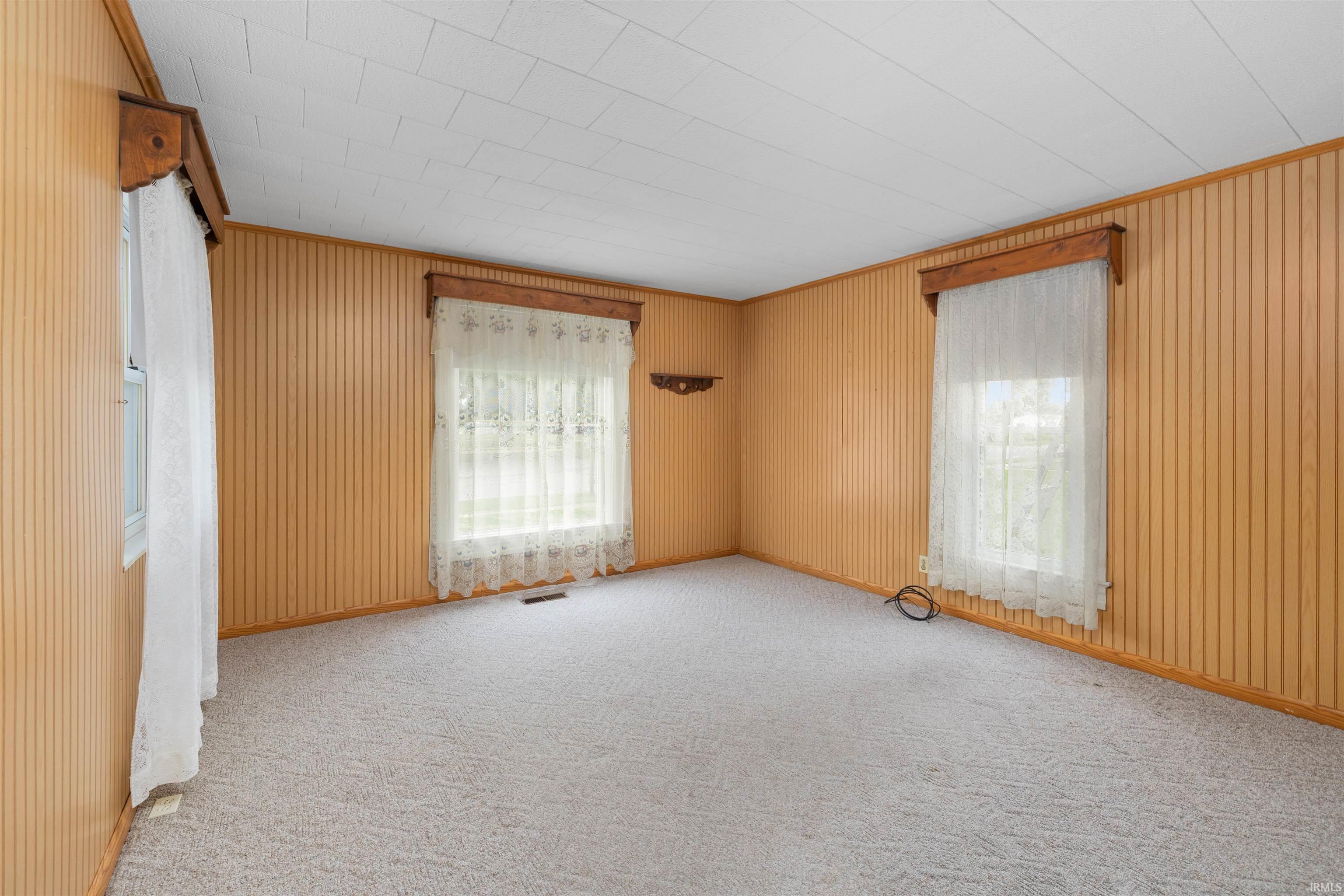 4380 South 1175 East Hudson, IN 46747 - Photo 4 of 36