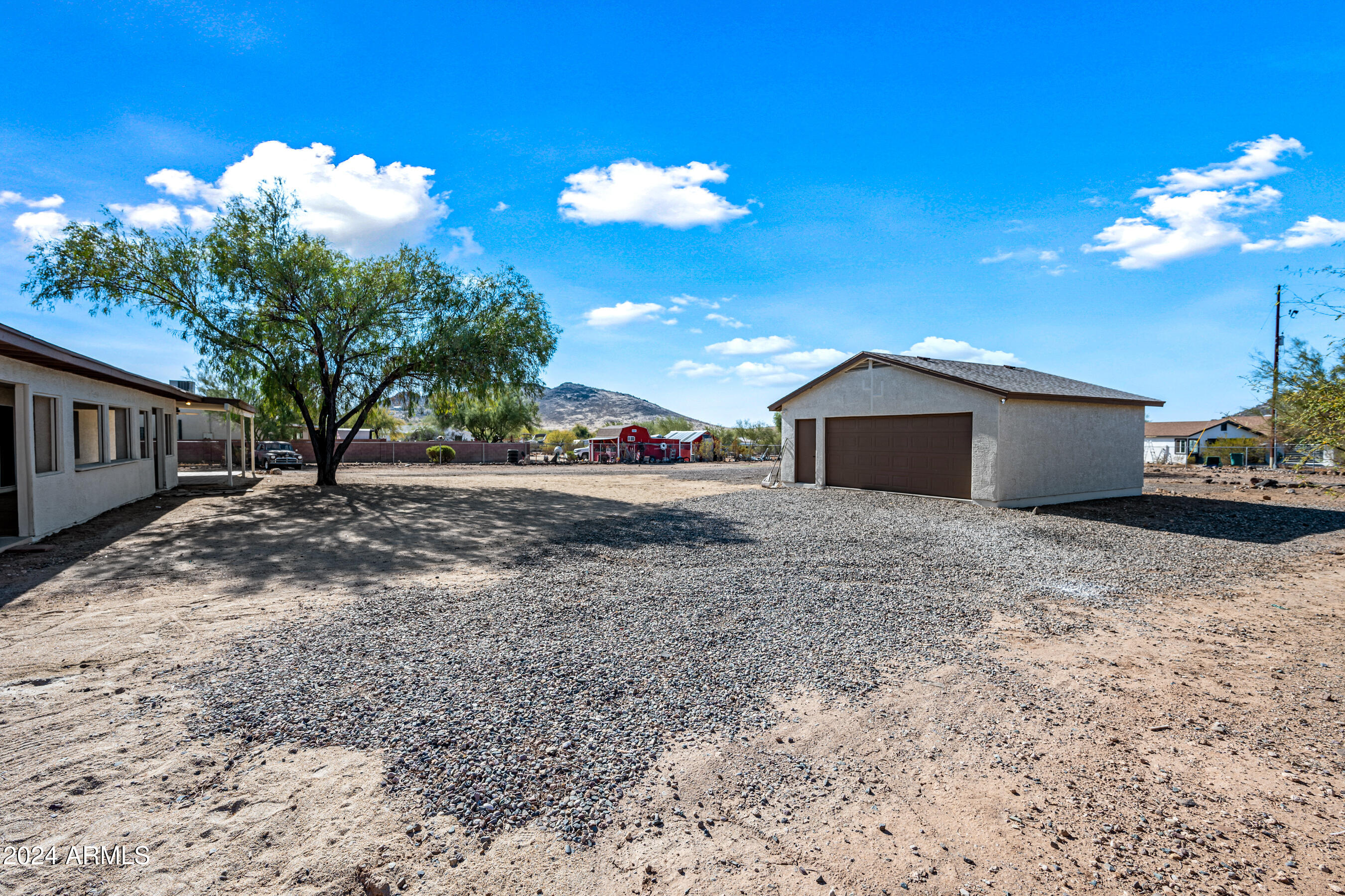 1739 West Joy Ranch Road Phoenix, AZ 85086 - Photo 8 of 65 Exterior house and garage
