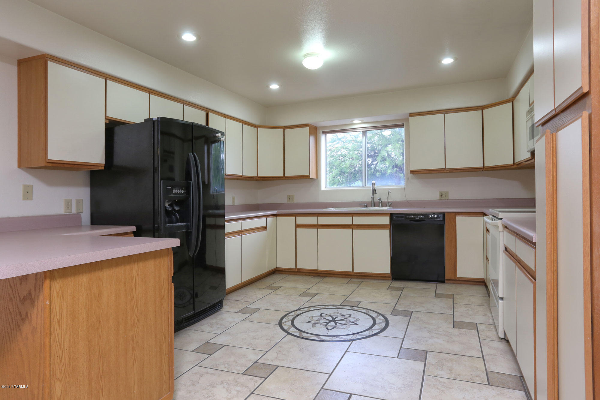 2045 North Silverbell Road Tucson, AZ 85745 - Photo 5 of 27