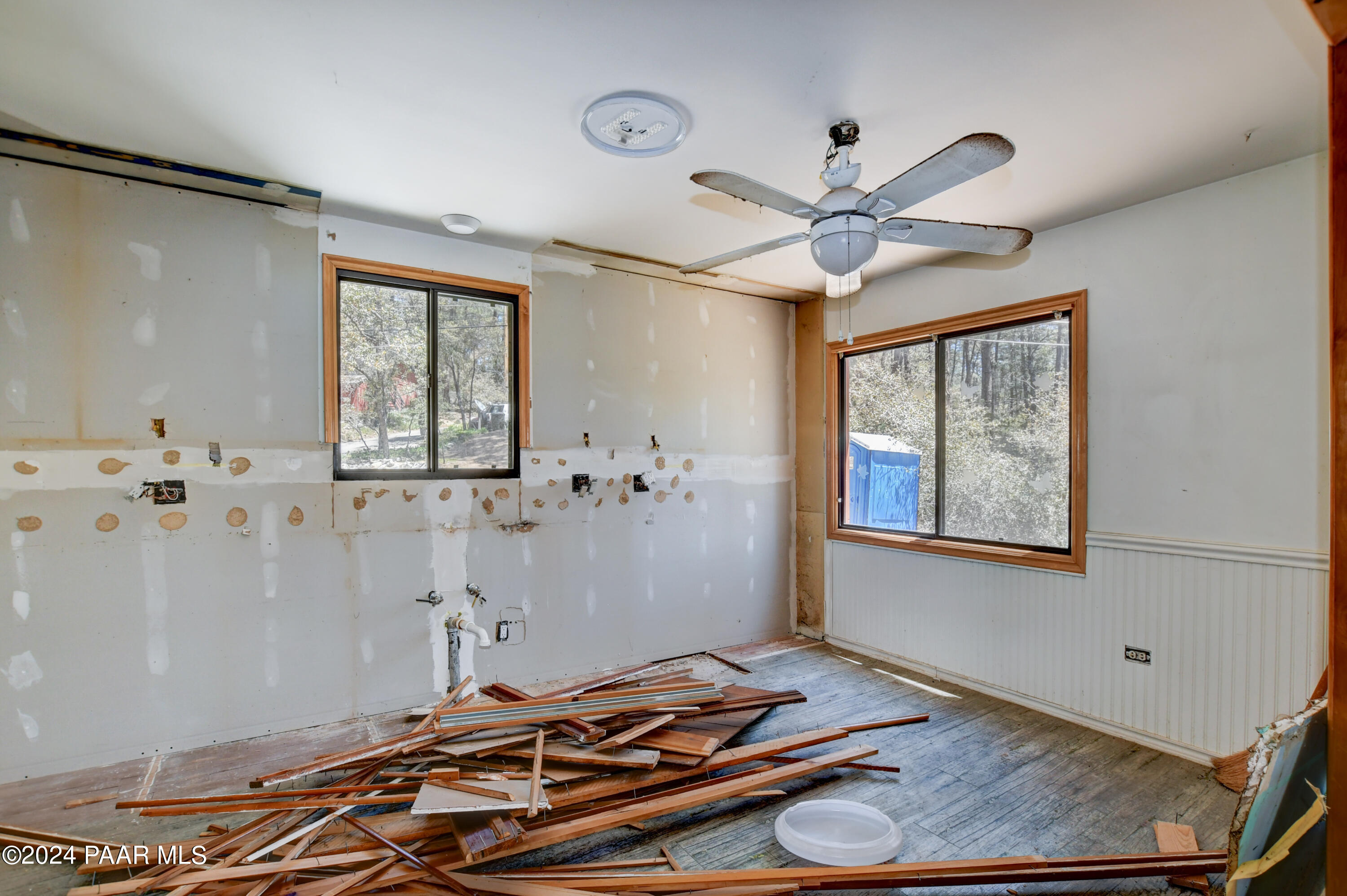 4560 South Feldspar Road Prescott, AZ 86303 - Photo 9 of 29 Kitchen 1
