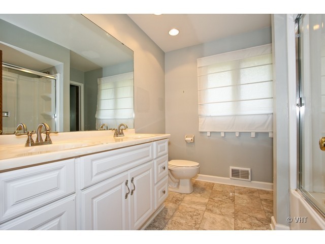 2009 Hutchison Road Flossmoor, IL 60422 - Photo 9 of 10