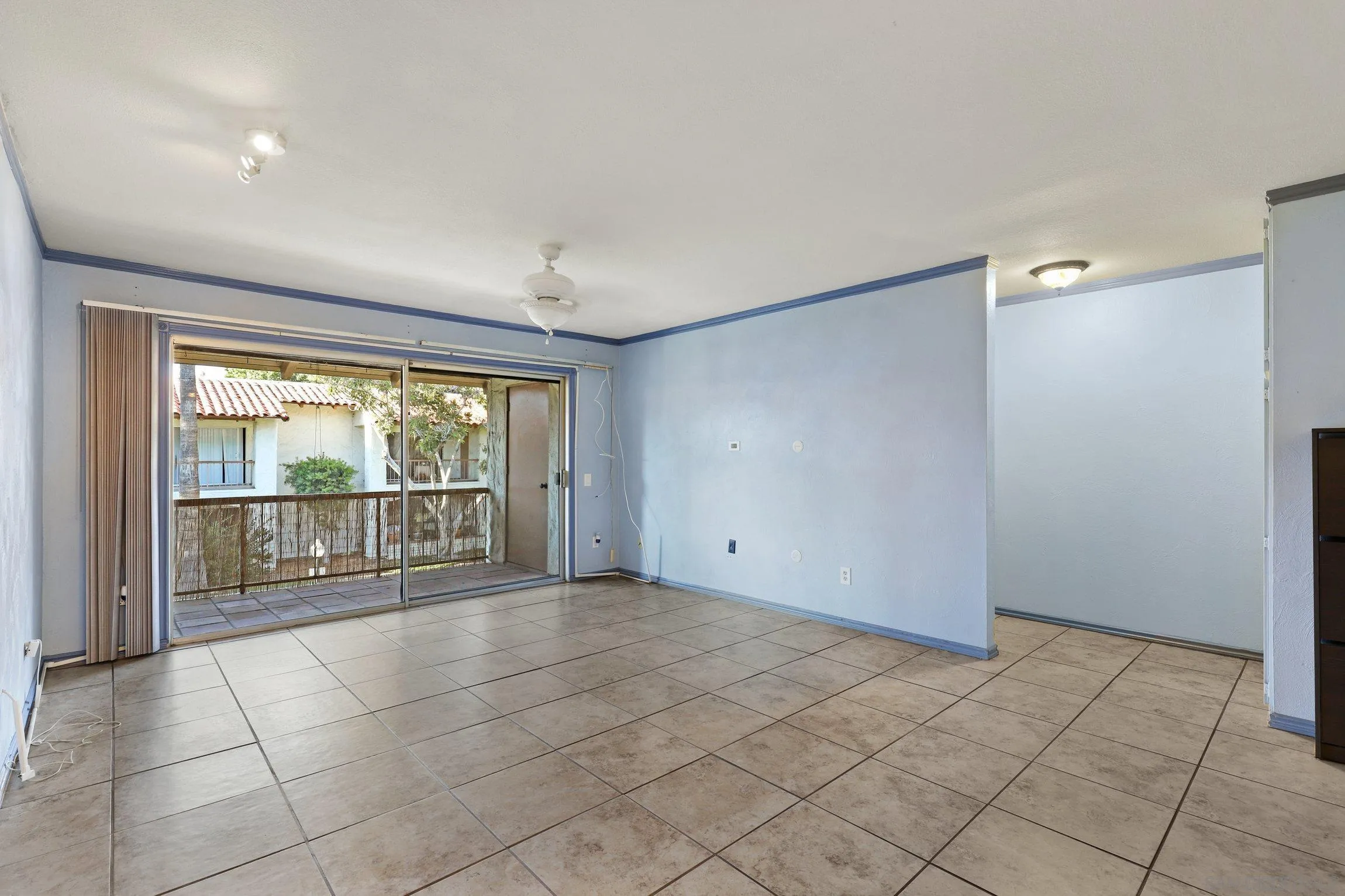 5999 Rancho Mission Road, Unit 214 San Diego, CA 92108 - Photo 4 of 21 Gallery Image 4