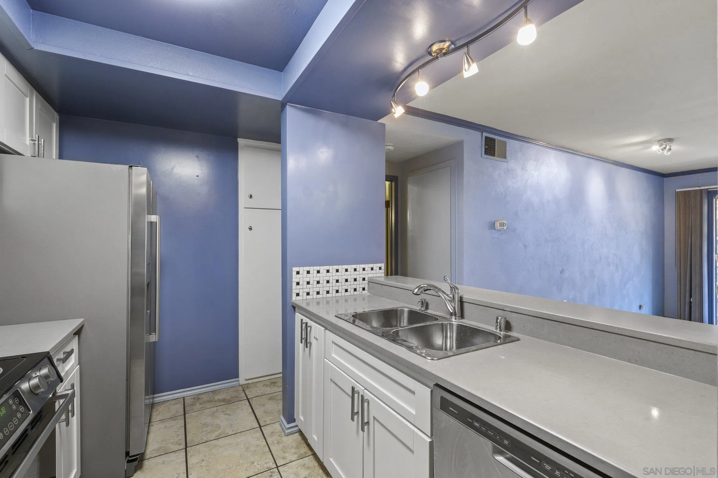 5999 Rancho Mission Road, Unit 214 San Diego, CA 92108 - Photo 8 of 21 Gallery Image 8