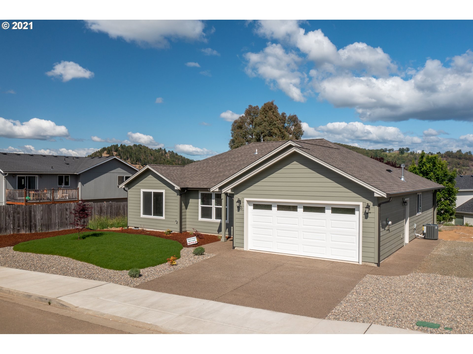 300 Northeast Rose Ridge Drive Winston, OR 97496 - Photo 1 of 28 Gallery Image 1