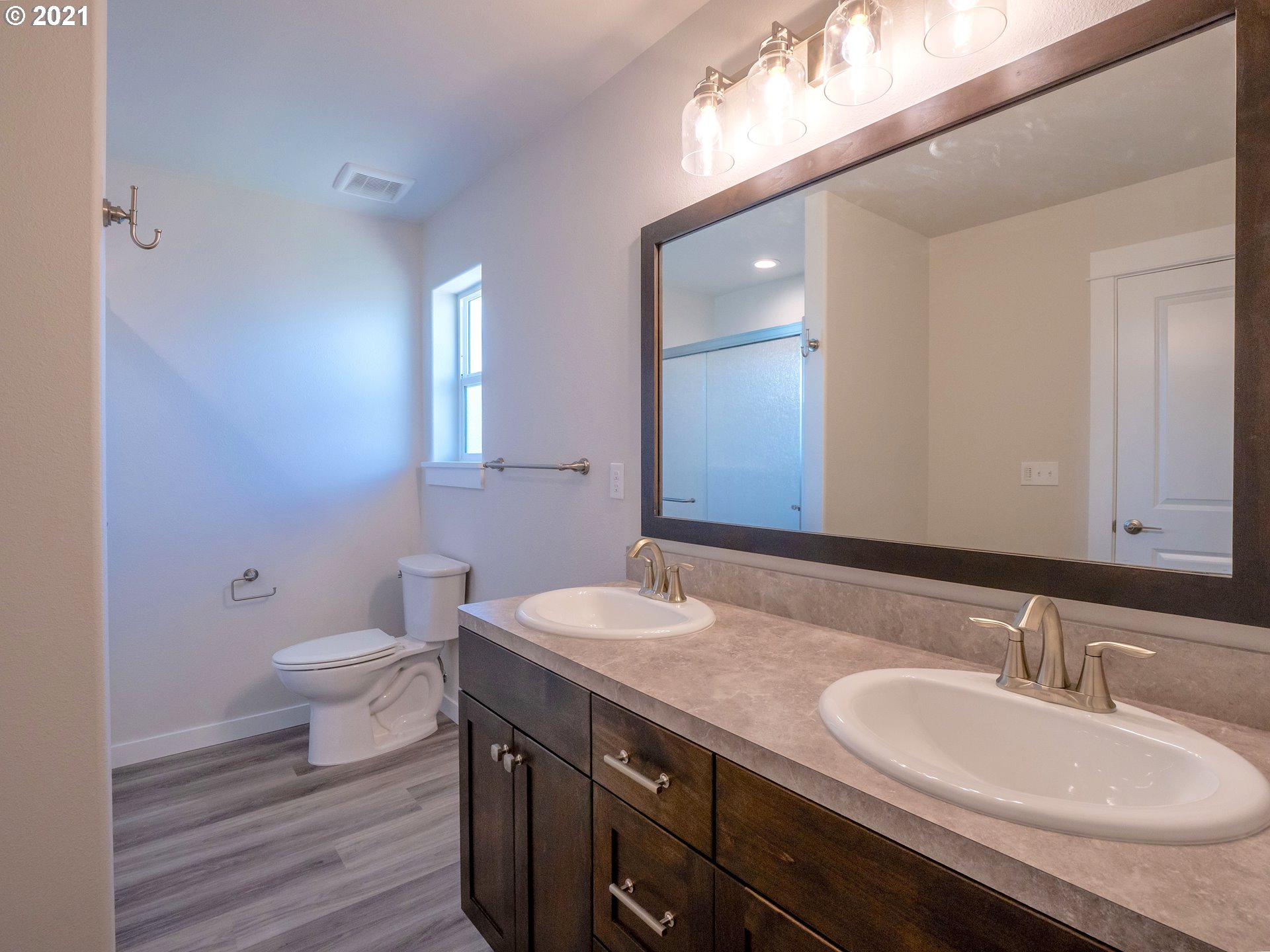 300 Northeast Rose Ridge Drive Winston, OR 97496 - Photo 17 of 28 Gallery Image 17