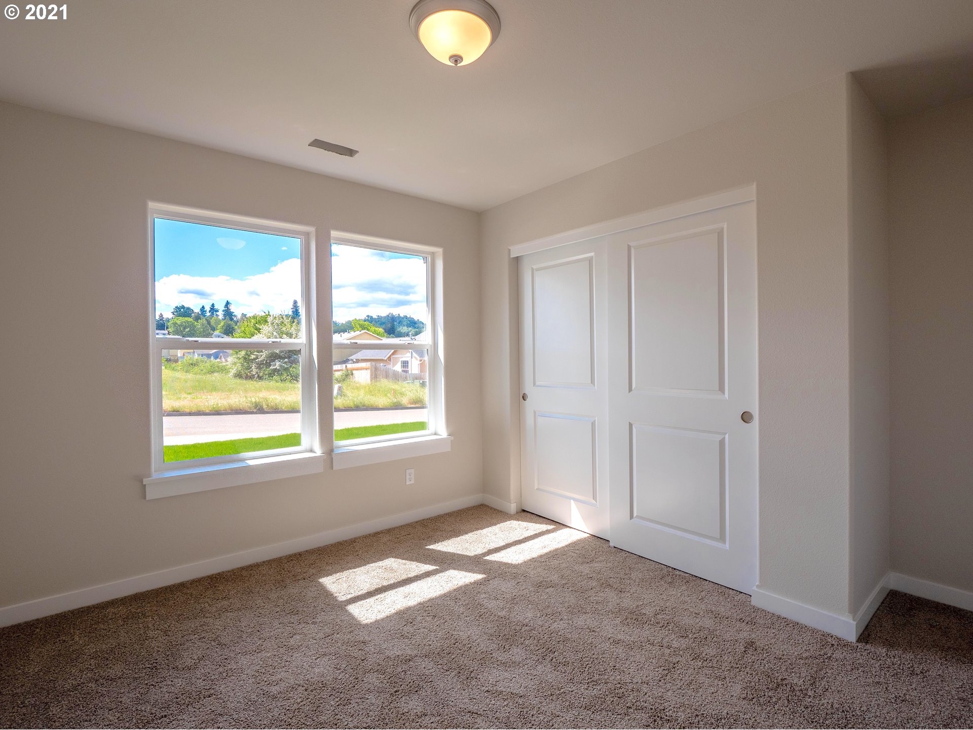 300 Northeast Rose Ridge Drive Winston, OR 97496 - Photo 20 of 28 Gallery Image 20