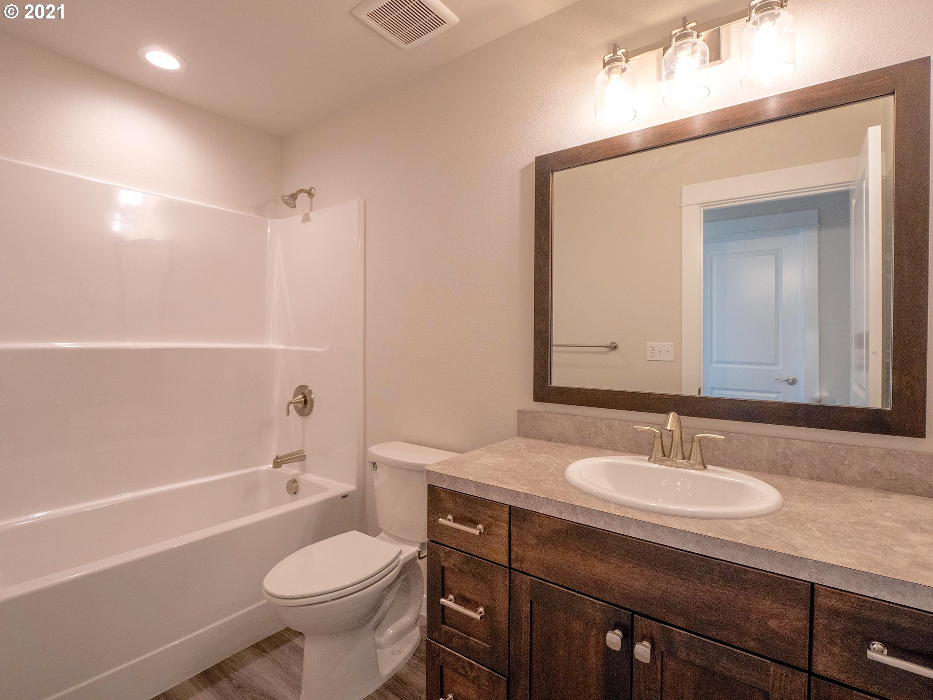 300 Northeast Rose Ridge Drive Winston, OR 97496 - Photo 23 of 28 Gallery Image 23
