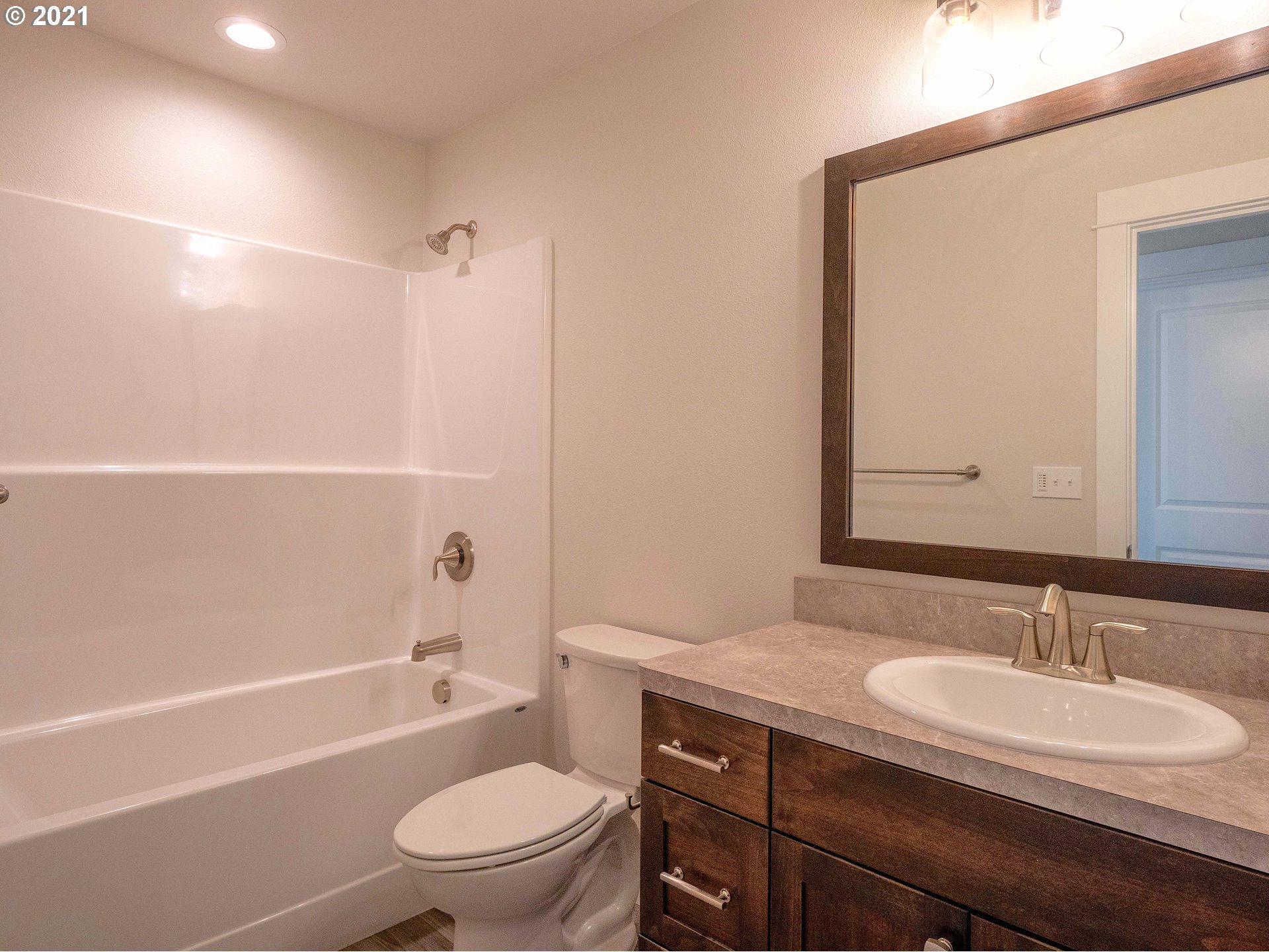 300 Northeast Rose Ridge Drive Winston, OR 97496 - Photo 24 of 28 Gallery Image 24