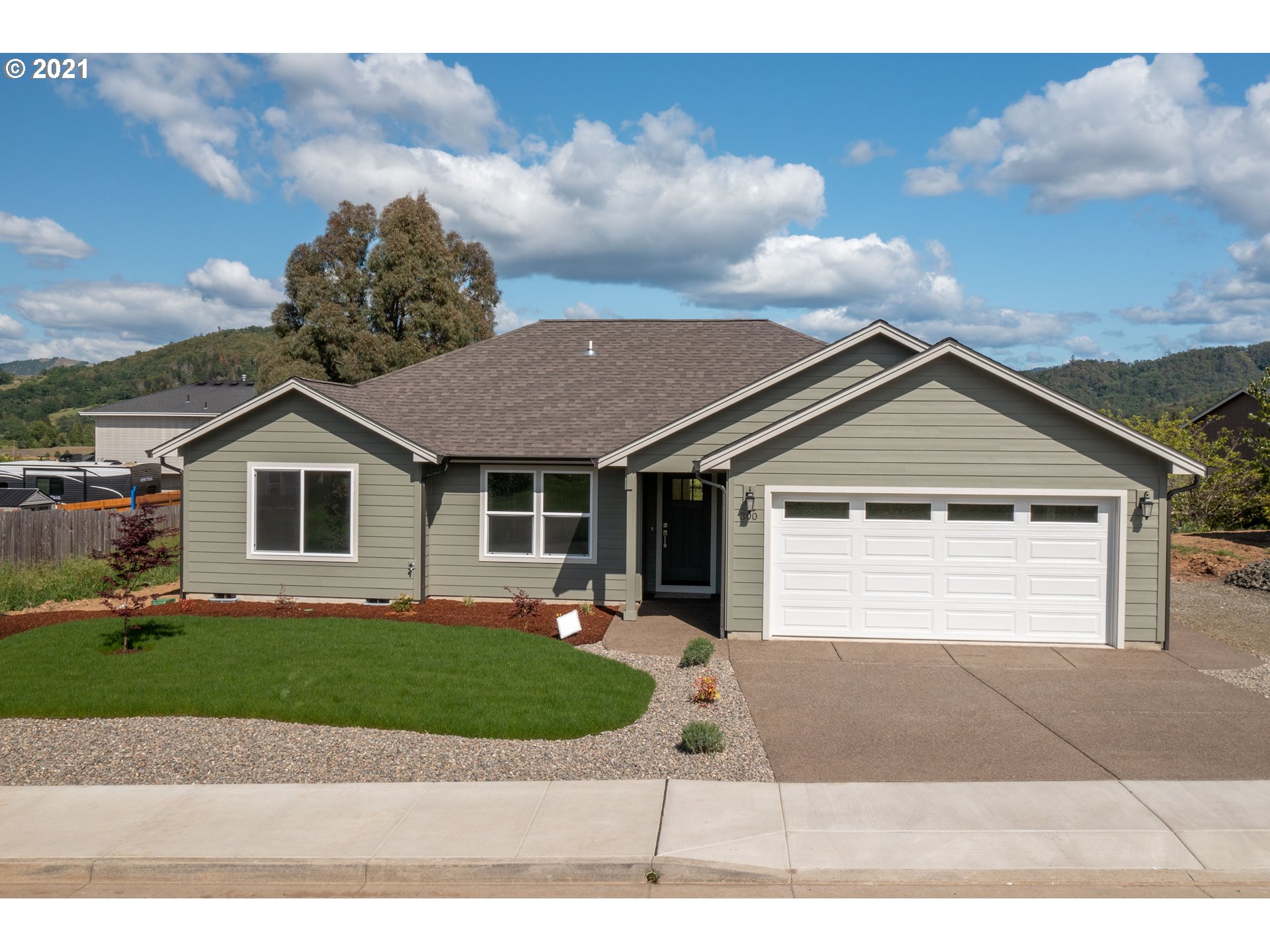 300 Northeast Rose Ridge Drive Winston, OR 97496 - Photo 27 of 28 Gallery Image 27