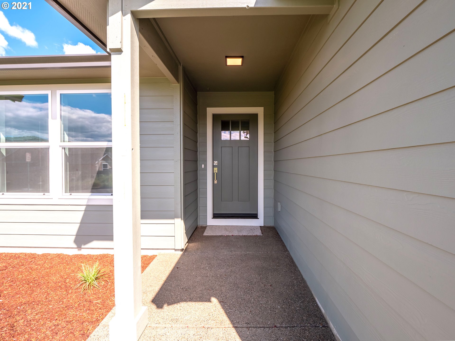 300 Northeast Rose Ridge Drive Winston, OR 97496 - Photo 4 of 28 Gallery Image 4
