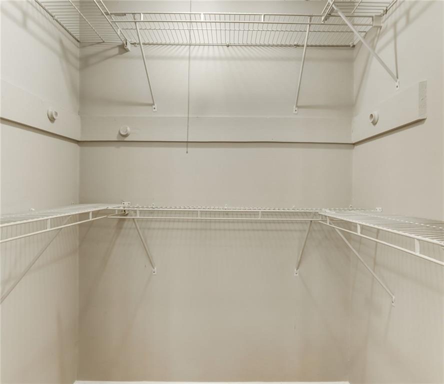 4266 Roswell Road Northeast, Unit G4 Atlanta, GA 30342 - Photo 14 of 21 Gallery Image 14
