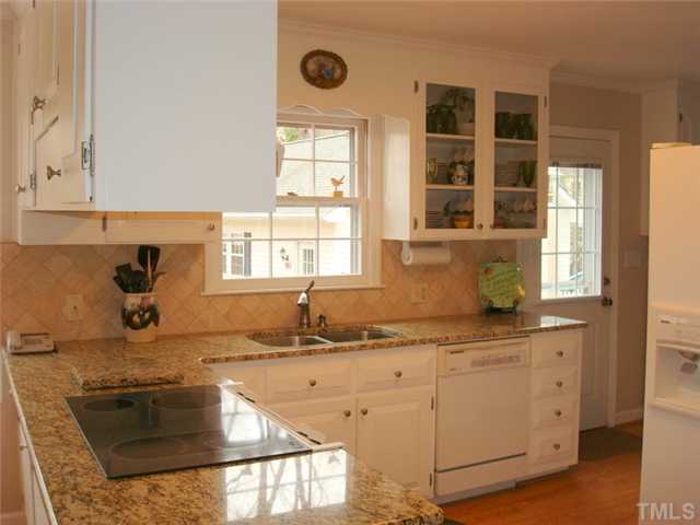 7905 Hollander Place Raleigh, NC 27606 - Photo 21 of 25 More pretty kitchen!