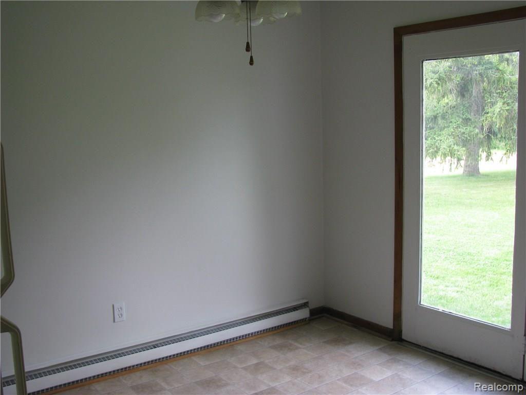 5122 Ohara Road Carleton, MI 48117 - Photo 12 of 53 IMG_6419.JPG