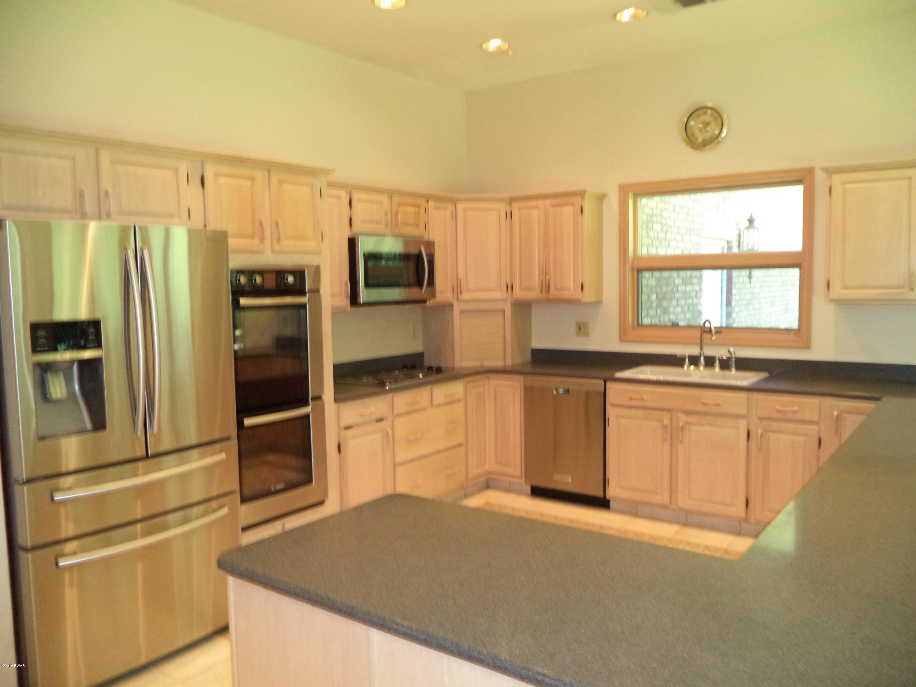 113 Simons Road Greentown, PA 18426 - Photo 32 of 73