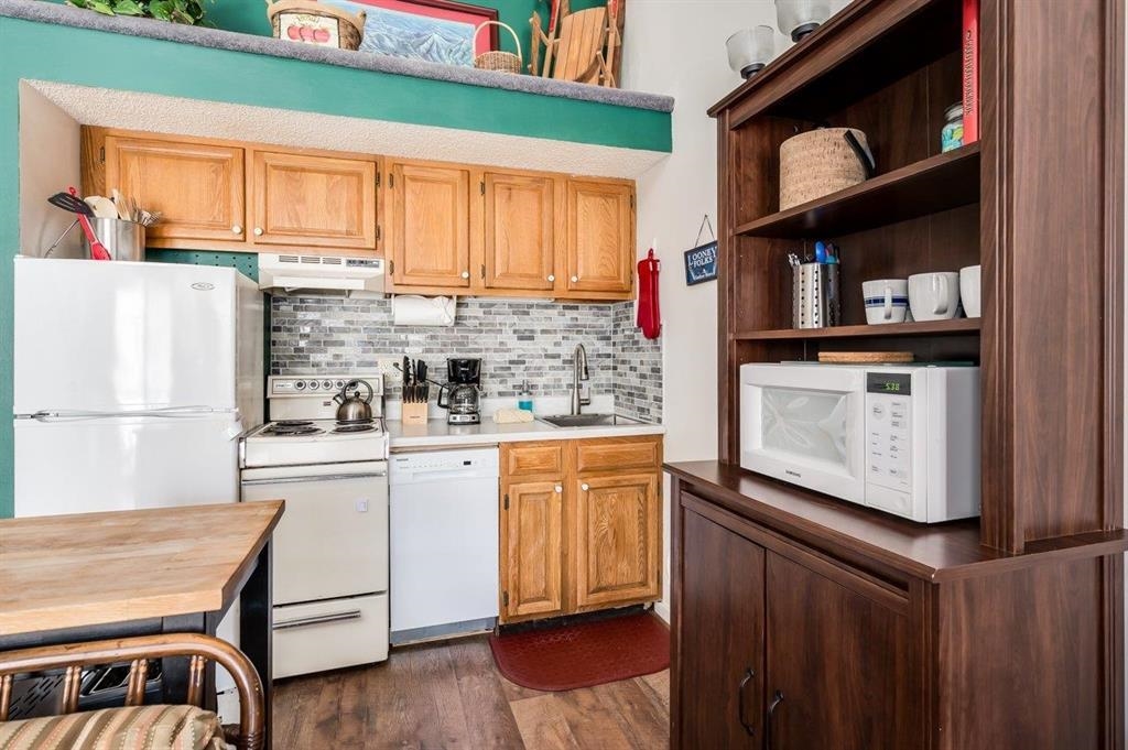 36 Lodge Road, Unit D213 Lincoln, NH 03251 - Photo 4 of 38 Gallery Image 4