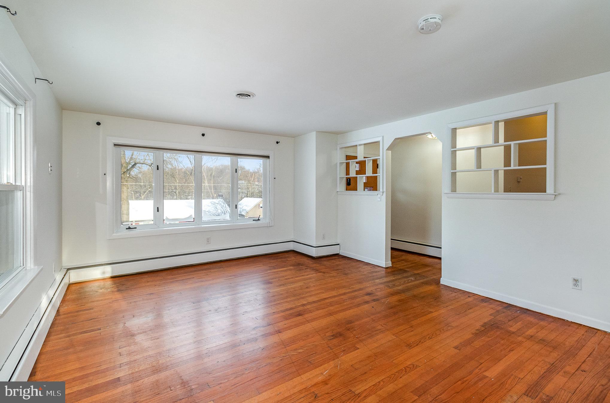 312 Hillside Road Elizabethtown, PA 17022 - Photo 5 of 21 Gallery Image 5