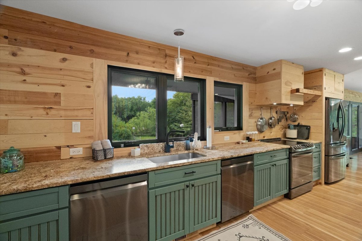 960 Deep Lake Road Antioch, IL 60002 - Photo 13 of 71 Gallery Image 13