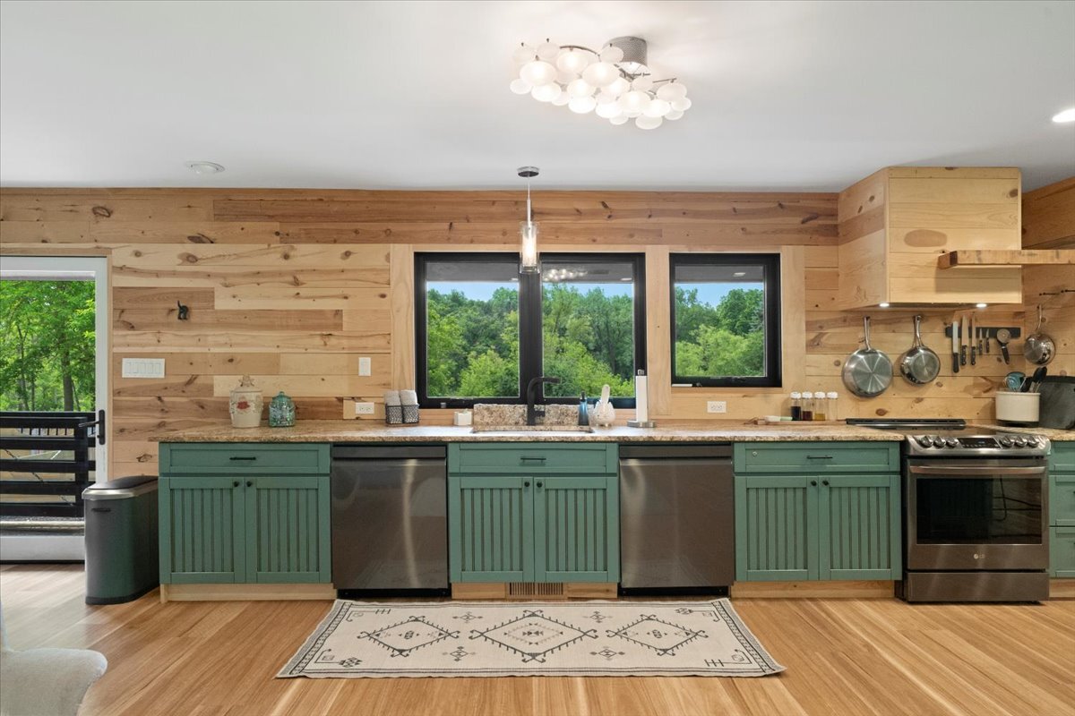 960 Deep Lake Road Antioch, IL 60002 - Photo 10 of 71 Gallery Image 10