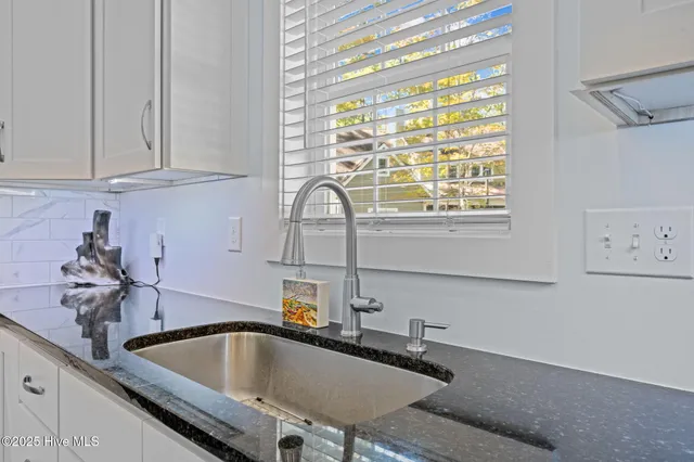 $424,900 | 1403 Seafarer Drive, Oriental, NC 28571