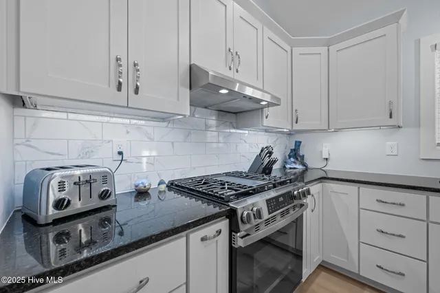 $424,900 | 1403 Seafarer Drive, Oriental, NC 28571