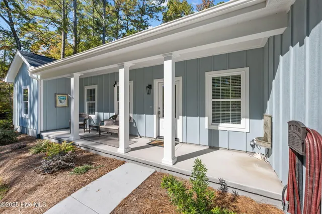 $424,900 | 1403 Seafarer Drive, Oriental, NC 28571