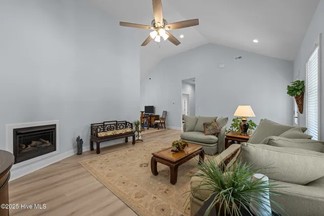 $424,900 | 1403 Seafarer Drive, Oriental, NC 28571