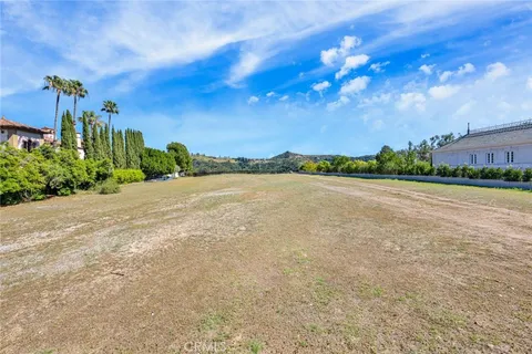$32,000,000 | 45 Beverly Park Circle, Beverly Hills, CA 90210