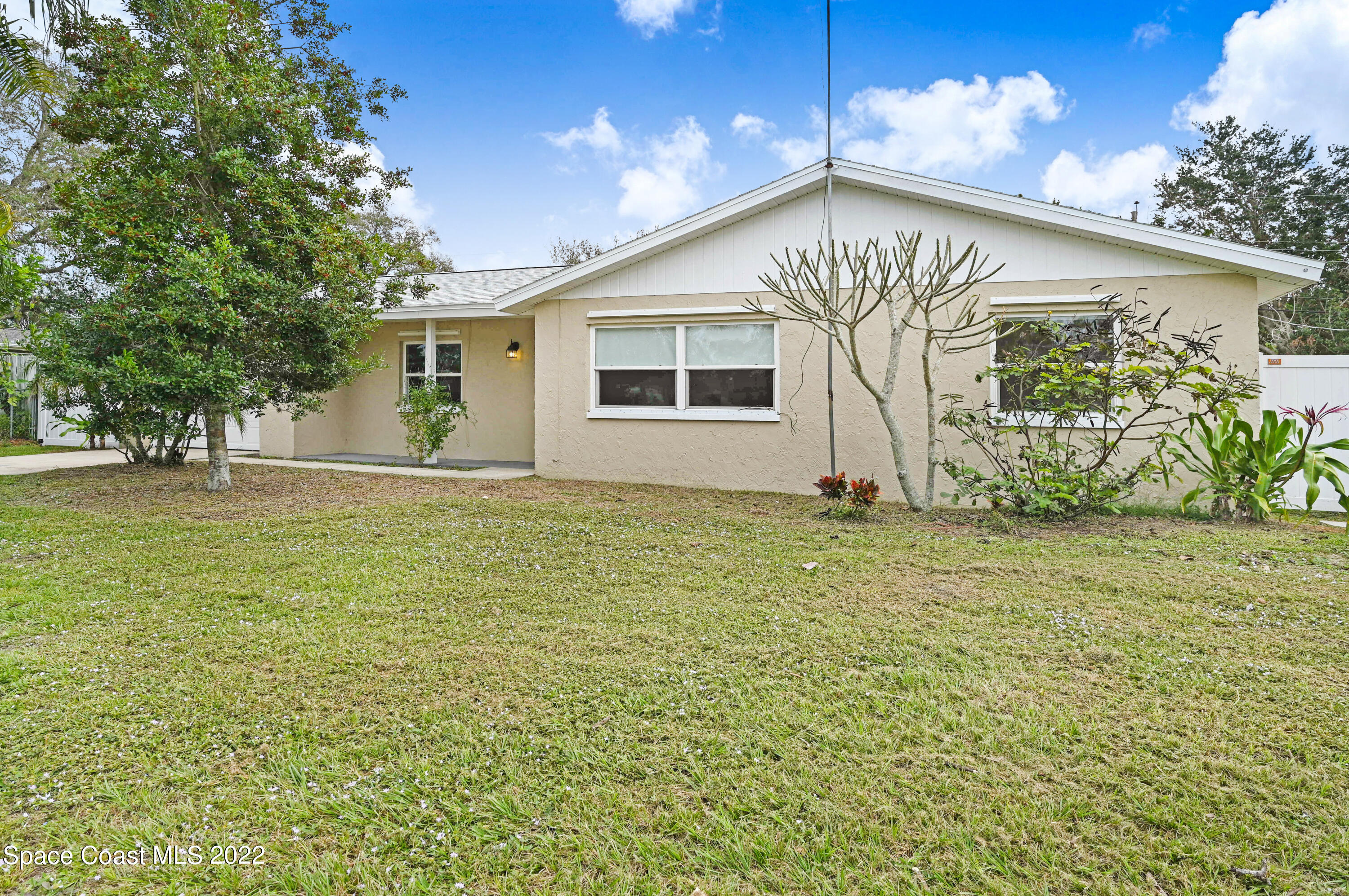 252 Sylvia Road Melbourne, FL 32904 - Photo 3 of 34 DSC_8700