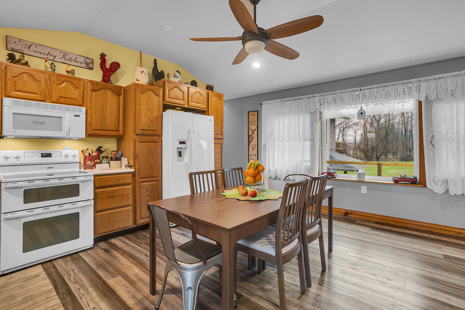 10091 South County Line Road Litchfield, MI 49252 - Photo 8 of 64 0N0A4886