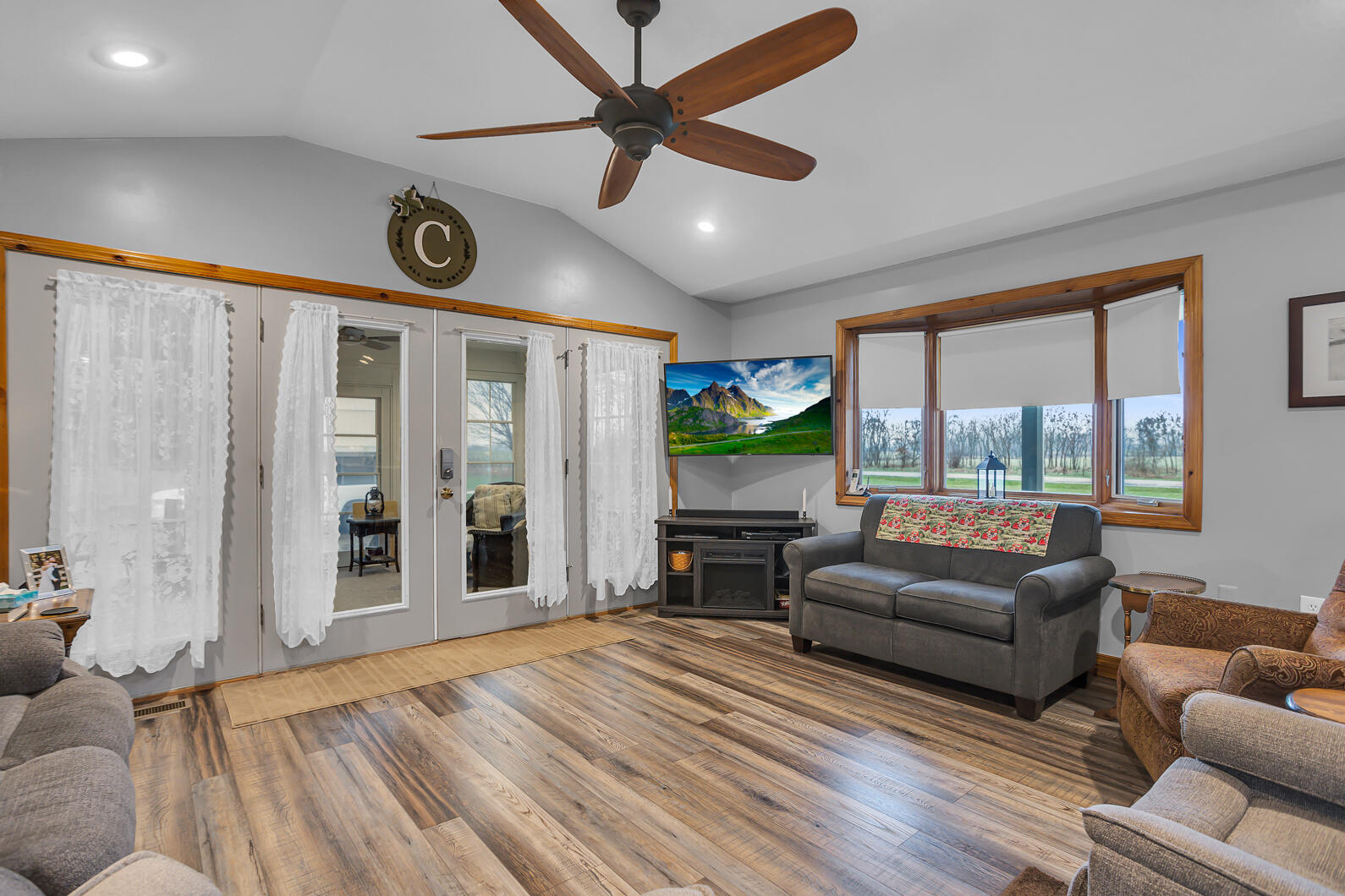 10091 South County Line Road Litchfield, MI 49252 - Photo 9 of 64 0N0A4889
