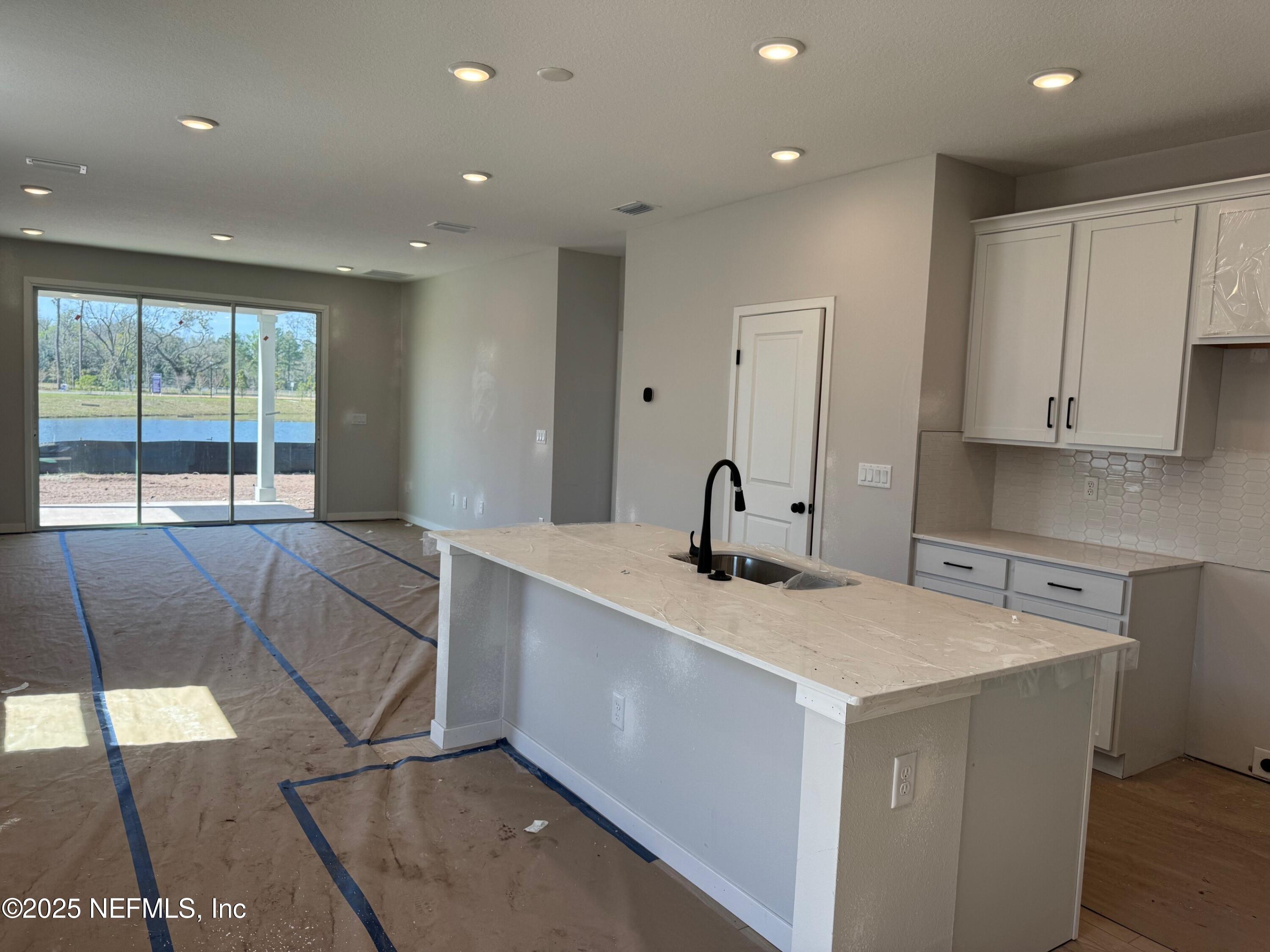 Amelia 80 kitchen 3