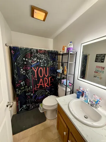 $280,000 | 245 East Schlomer Road, Vincennes, IN 47591