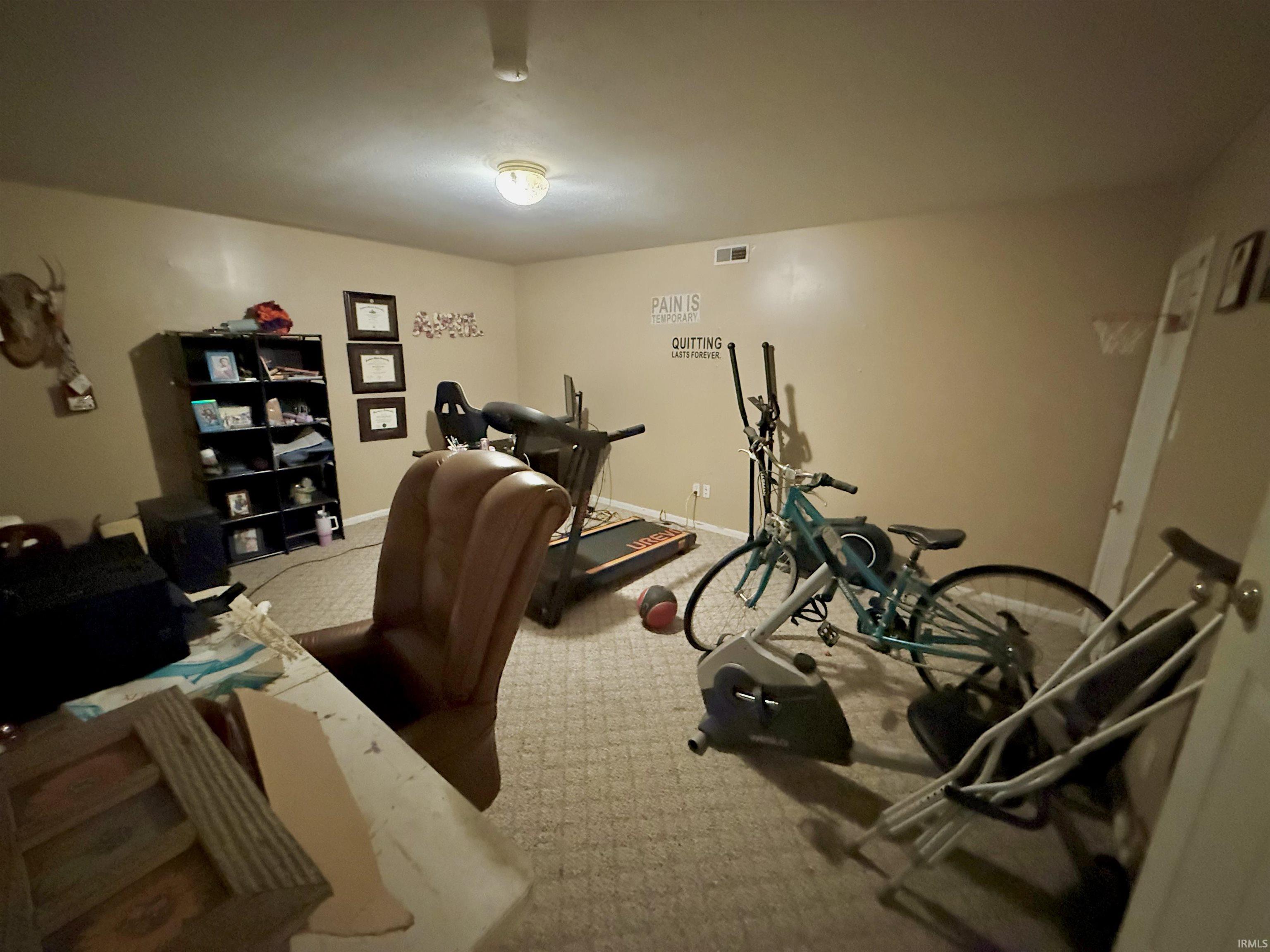 245 East Schlomer Road Vincennes, IN 47591 - Photo 13 of 20