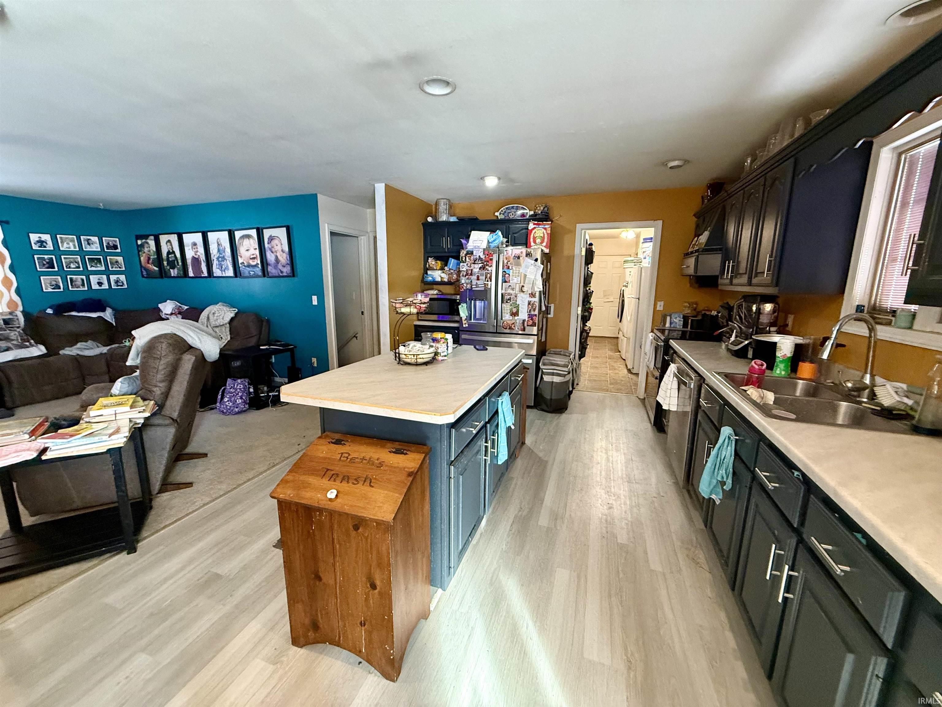 245 East Schlomer Road Vincennes, IN 47591 - Photo 4 of 20