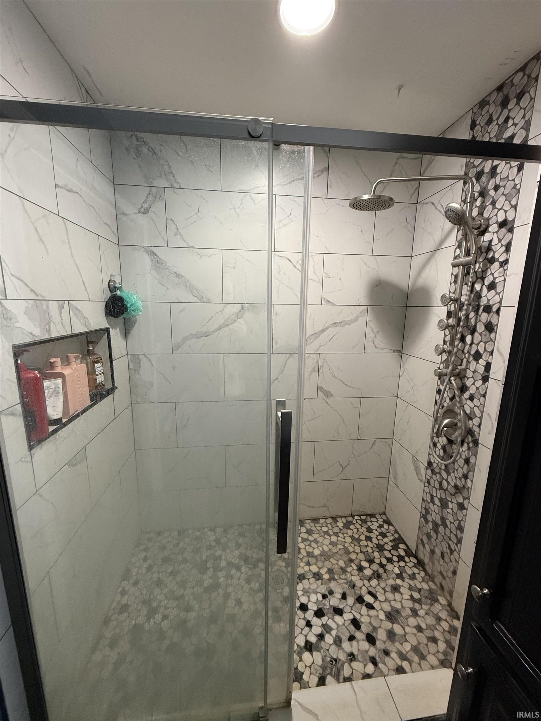 245 East Schlomer Road Vincennes, IN 47591 - Photo 9 of 20