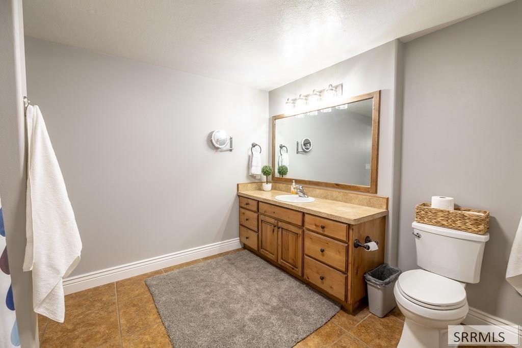 118 South Hidden Valley Road Rexburg, ID 83440 - Photo 26 of 33