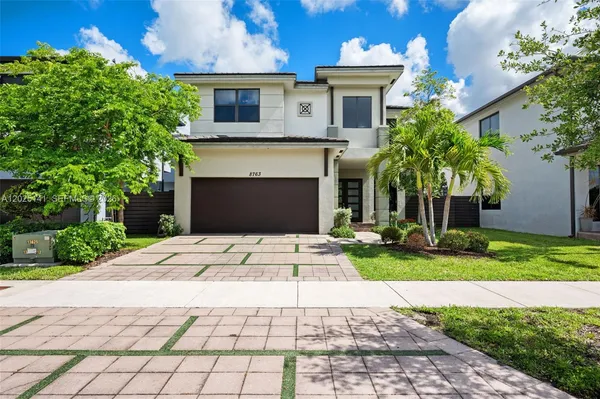 $995,000 | 8763 Northwest 157th Terrace, Miami Lakes, FL 33018