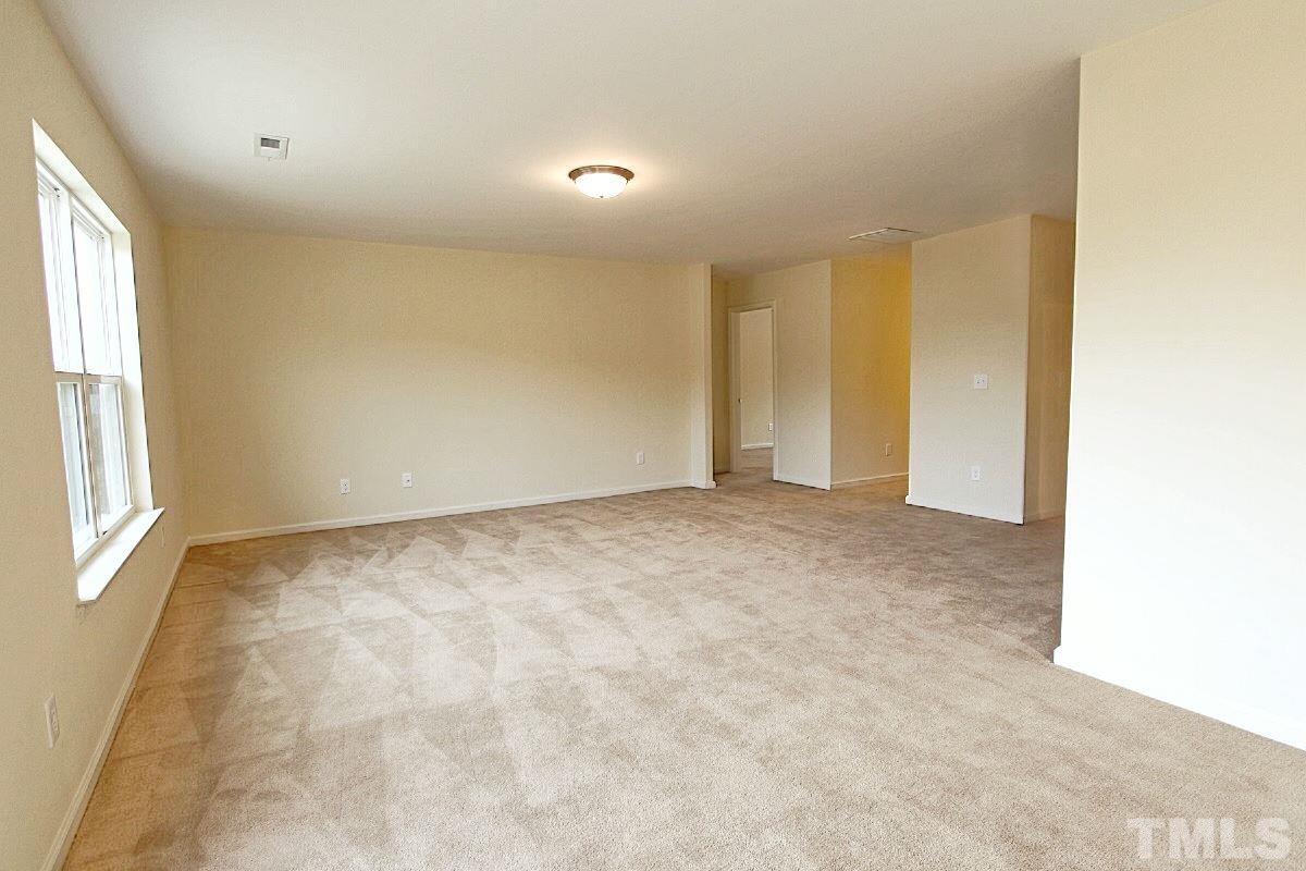 232 West Boulder Road Henderson, NC 27537 - Photo 5 of 19 Gallery Image 5
