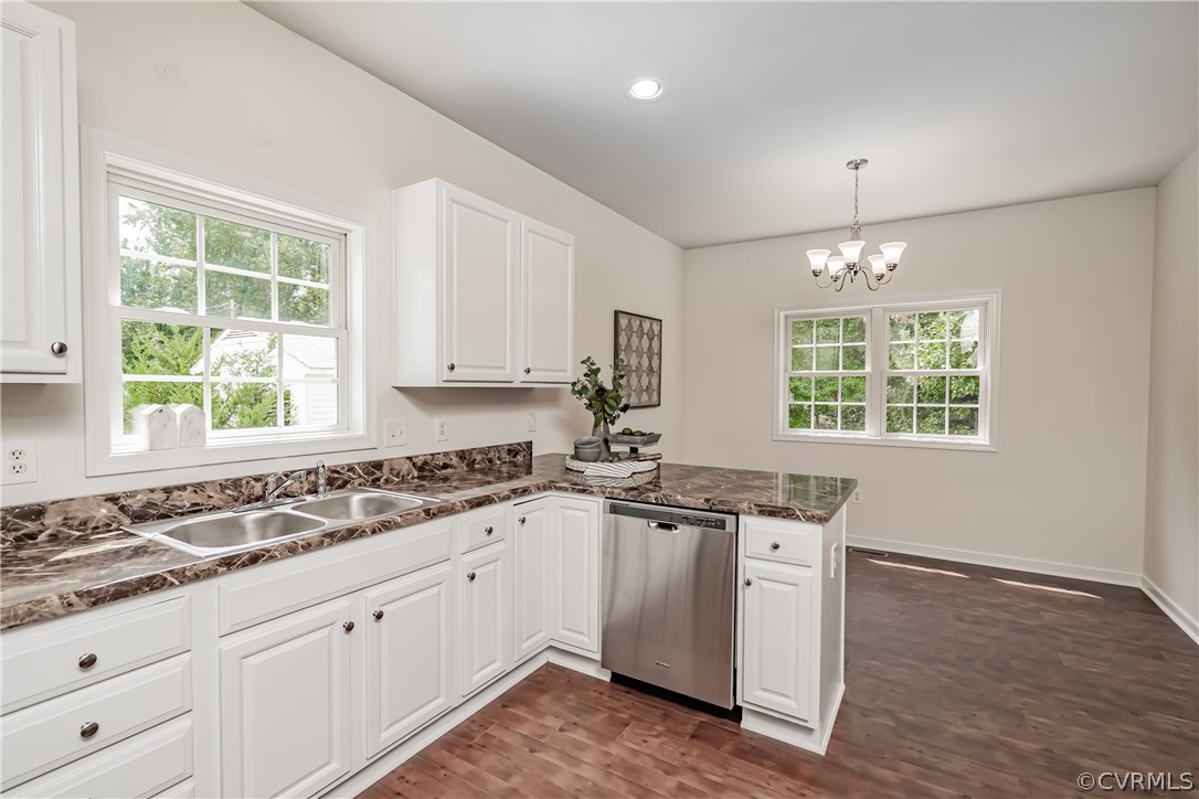 9907 Capri Road Henrico, VA 23229 - Photo 8 of 22 Gallery Image 8