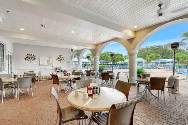 $260,000 | 5217 Brisata Circle, Unit E, Boynton Beach, FL 33437