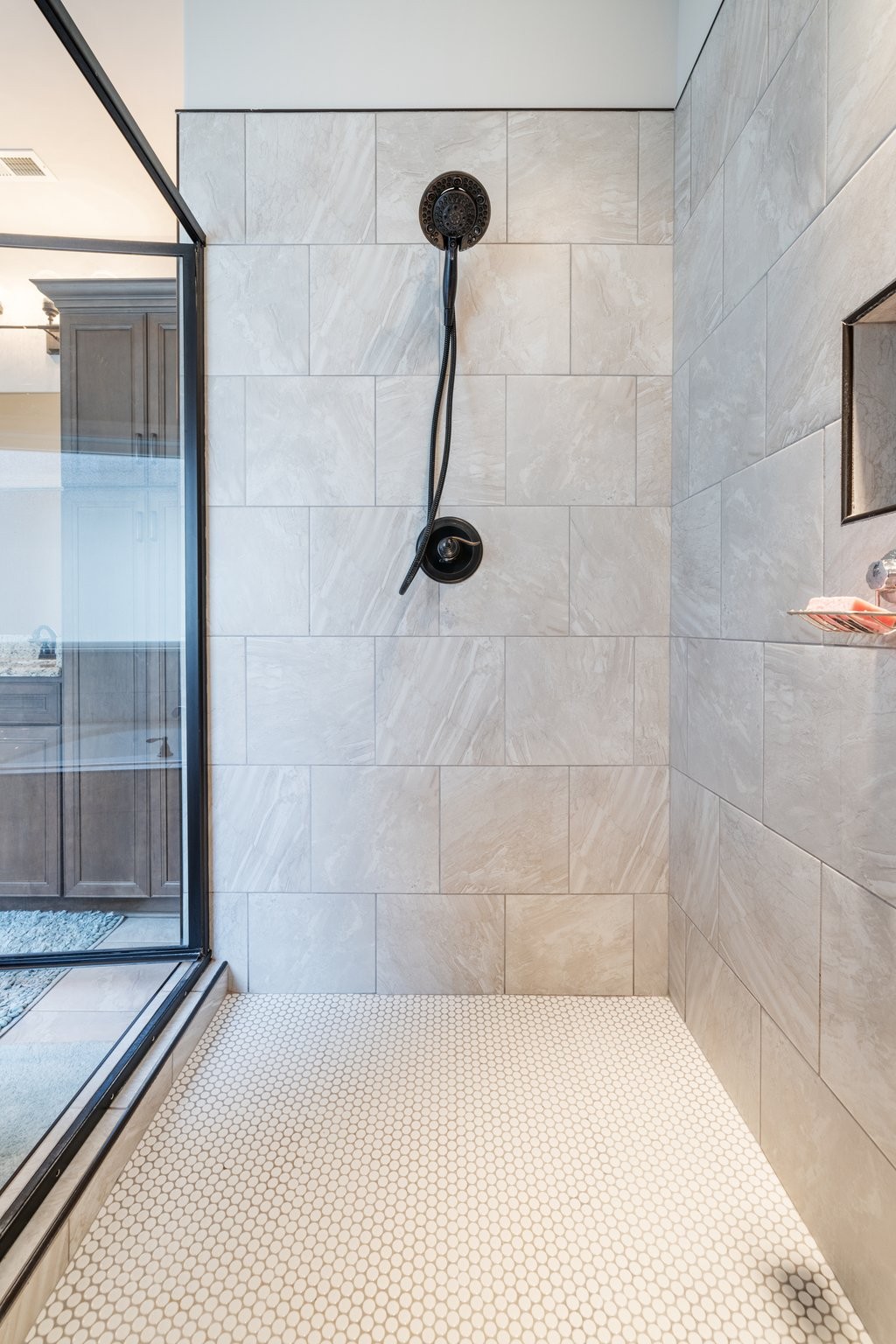 305 McClaran Place Murfreesboro, TN 37129 - Photo 13 of 23 a bathroom with a shower