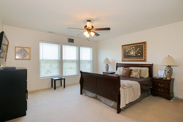 417 Metropolitan Street Aurora, IL 60502 - Photo 7 of 14