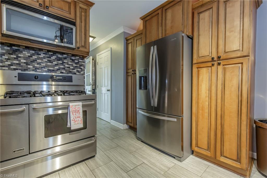 1012 Cantering Road High Point, NC 27262 - Photo 13 of 30 Gallery Image 13