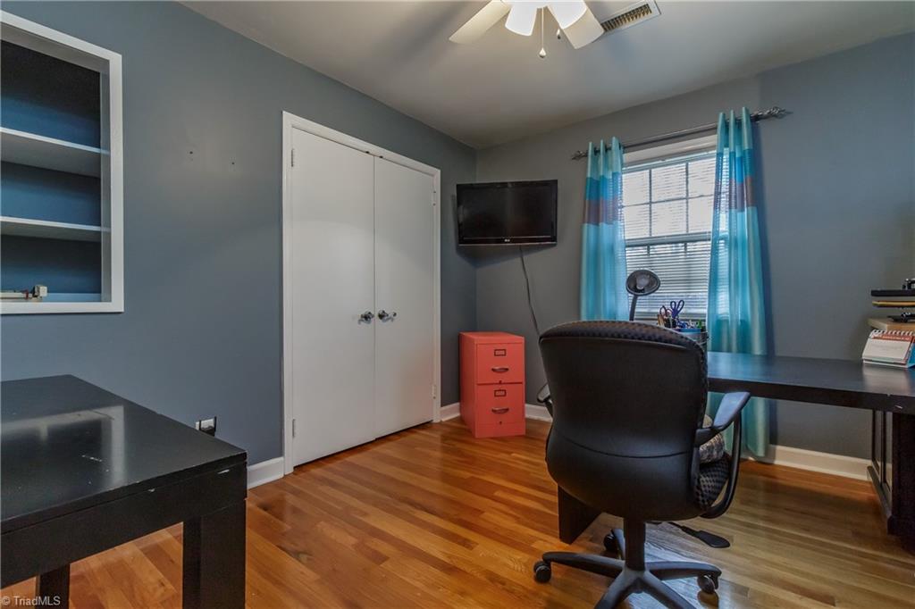 1012 Cantering Road High Point, NC 27262 - Photo 14 of 30 Gallery Image 14