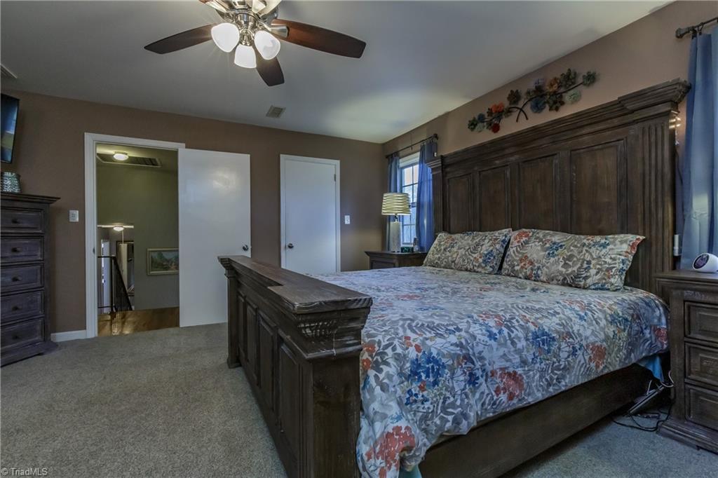 1012 Cantering Road High Point, NC 27262 - Photo 19 of 30 Gallery Image 19