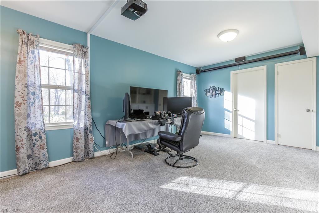 1012 Cantering Road High Point, NC 27262 - Photo 22 of 30 Gallery Image 22